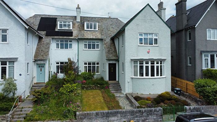 5 Bedroom Semi-Detached House For Sale In Vapron Road, Mannamead, Plymouth, PL3