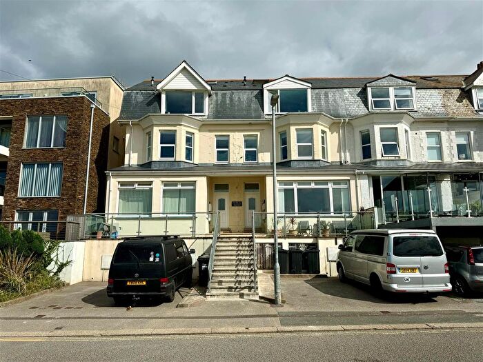 2 Bedroom Flat To Rent In Headland Road, Newquay, TR7