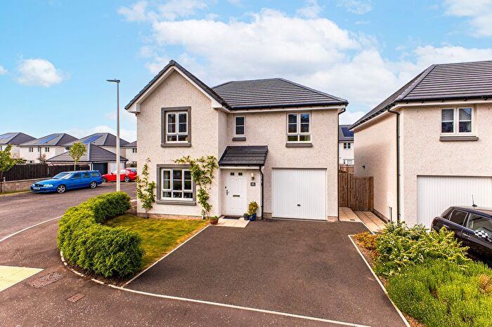 4 Bedroom Detached House For Sale In Preta Street, Huntingtower, PH1