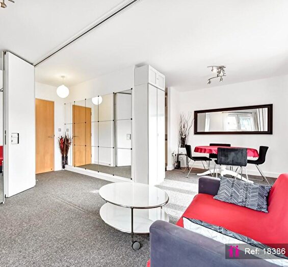 3 Bedroom Apartment For Sale In Grove Crescent Road, London, E15