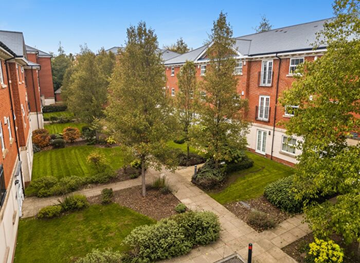 2 Bedroom Flat To Rent In Jago Court, Newbury, Berkshire, RG14