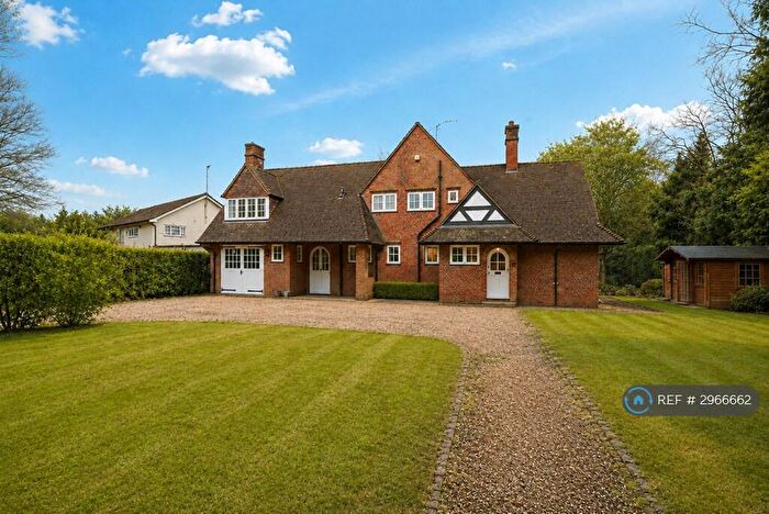 4 Bedroom Detached House To Rent In Stratton Road, Beaconsfield, HP9