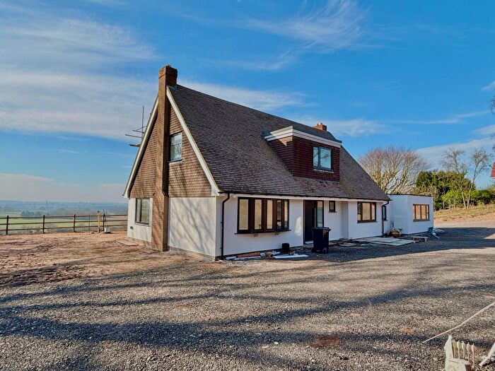 4 Bedroom Detached House To Rent In Pattingham Road, Perton, Wolverhampton, WV6