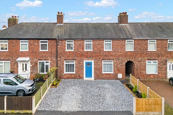 3 Bedroom Terraced House For Sale In Cedar Avenue, Widnes, WA8
