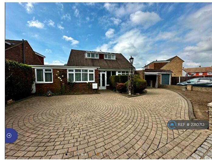 4 Bedroom Bungalow To Rent In Shernolds, Maidstone, ME15