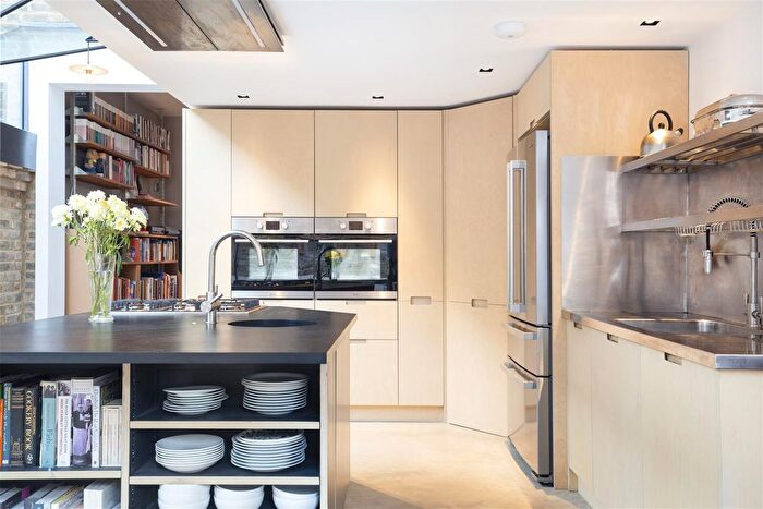 4 Bedroom End Of Terrace House To Rent In Springvale Terrace, London, W14