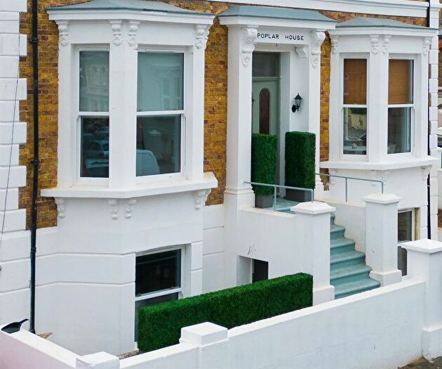 1 Bedroom Flat To Rent In Carlton Avenue, Ramsgate, CT11