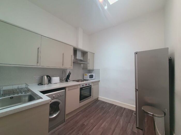 2 Bedroom Flat To Rent In Middlefield, Leith, Edinburgh, EH7