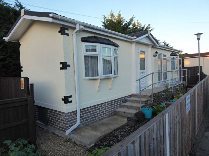 2 Bedroom Park Home For Sale In Westside Park, The Reddings, Cheltenham, GL51