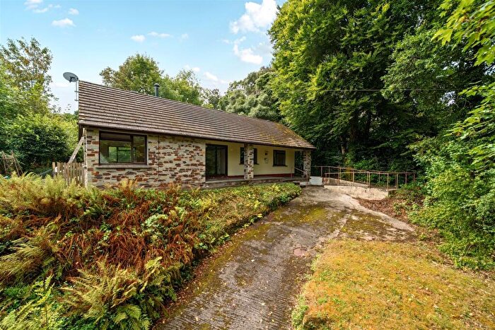 2 Bedroom Bungalow For Sale In Dunmere, PL31