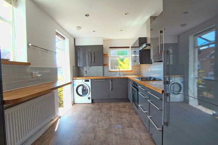 4 Bedroom End Of Terrace House To Rent In Kensal Road, Victoria Park, Bristol, BS3