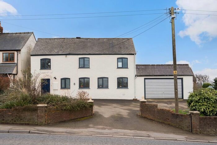 3 Bedroom Detached House For Sale In Mobley, Berkeley, GL13