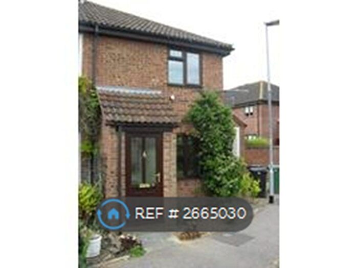 2 Bedroom End Terrace House To Rent In Harvey Green, Norwich, NR14