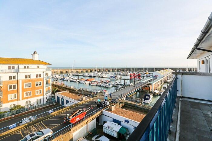 4 Bedroom Apartment To Rent In Sovereign Court, Brighton Marina, BN2