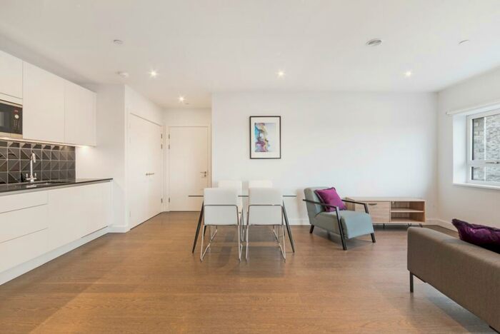 1 Bedroom Apartment To Rent In Walton Heights, Elephant Park, Elephant & Castle, SE17