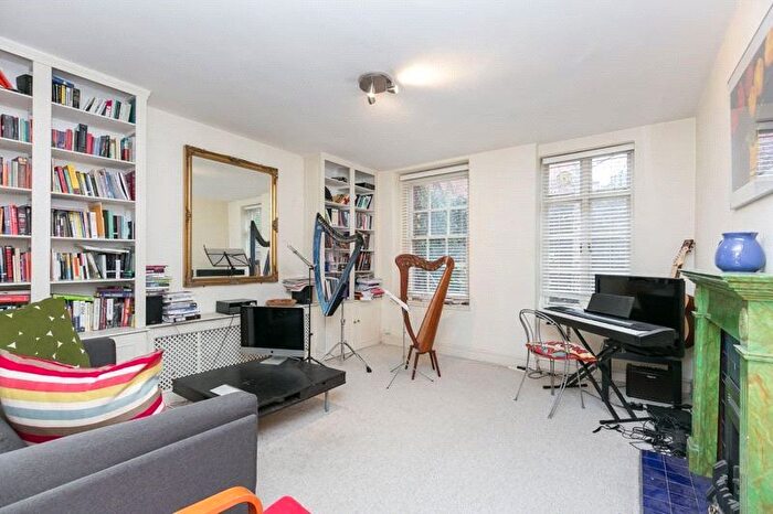 1 Bedroom Flat To Rent In Erasmus Street, London, SW1P