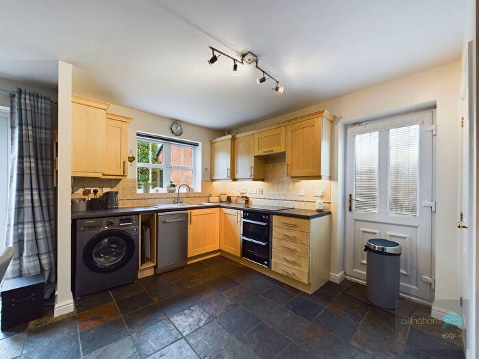 3 Bedroom End Of Terrace House For Sale In Crystal Gardens, Kinver, DY7
