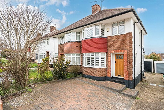 3 Bedroom Semi Detached House For Sale In South Drive, Orpington, BR6