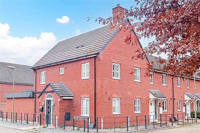 4 Bedroom End Of Terrace House For Sale In Hawthorn Place, Didcot, Oxfordshire, OX11