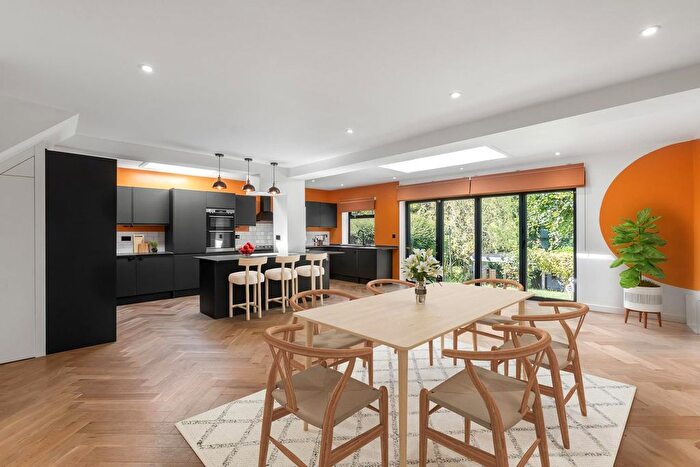 4 Bedroom Semi Detached House For Sale In Jasper Road, Crystal Palace, London, SE19