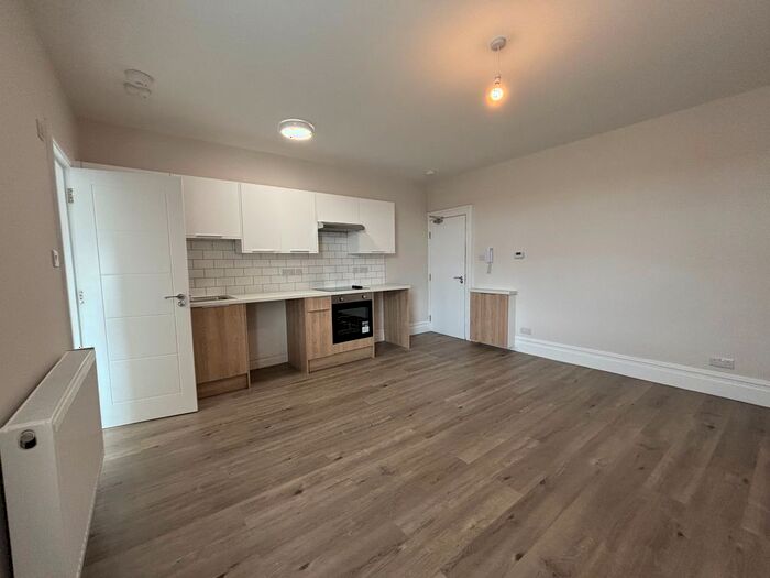 Studio To Rent In Westbourne Arcade, Poole Road, Westbourne, Bournemouth, BH4