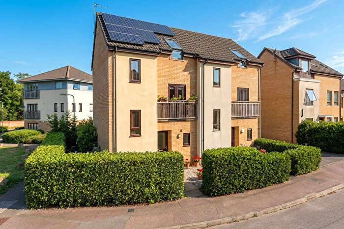 2 Bedroom Semi-Detached House To Rent In Sheering Grove, Bradville, MK13
