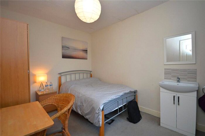 1 Bedroom Apartment To Rent In Beatrice Street, Swindon, Wiltshire, SN2