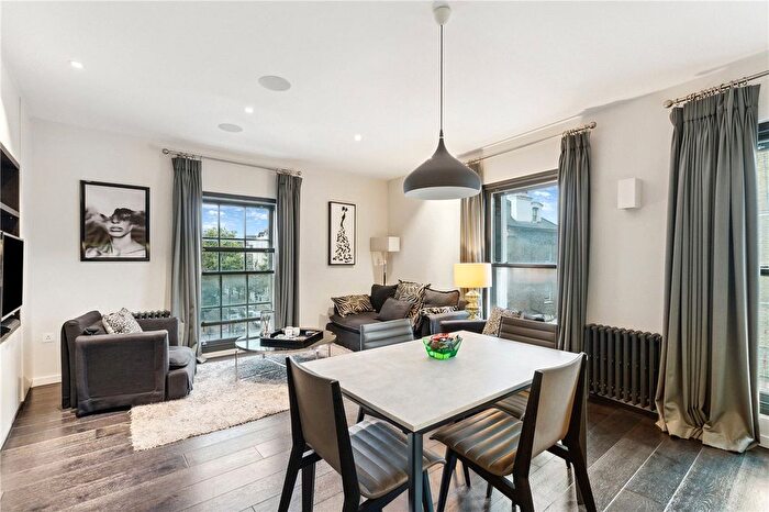 2 Bedroom Flat For Sale In Fulham Road, London, SW10