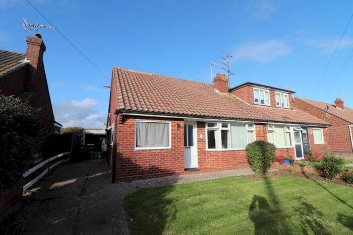 2 Bedroom Bungalow To Rent In Hurley Road, Worthing, BN13