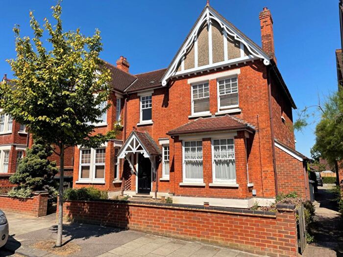 1 Bedroom Flat To Rent In Kimbolton Avenue, Bedford, MK40