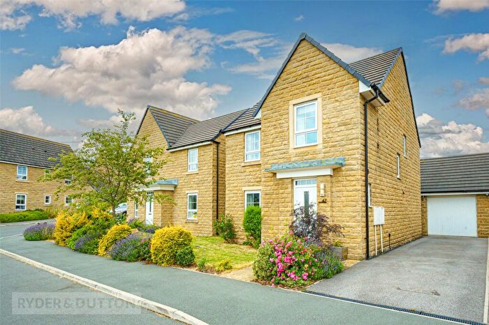 4 Bedroom Detached House For Sale In Poppy Gardens, Meltham, Holmfirth, West Yorkshire, HD9