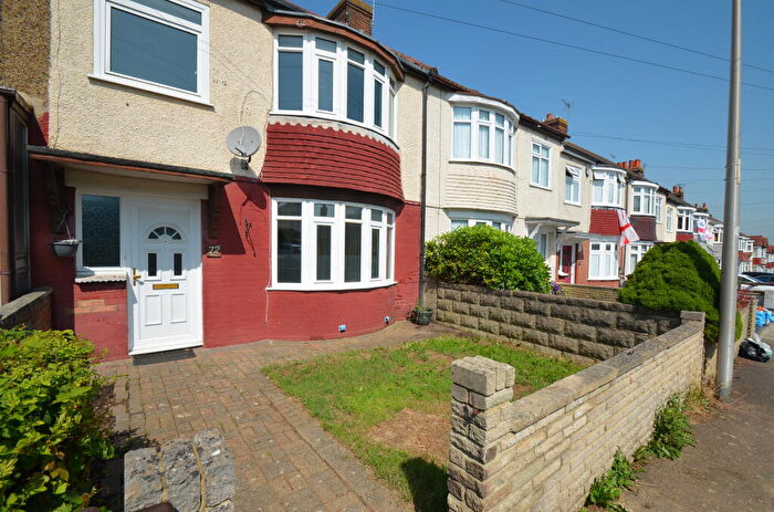 3 Bedroom Terraced House To Rent In Jackson Avenue, Rochester, ME1
