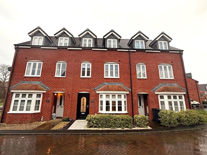 3 Bedroom Town House For Sale In Sharpham Road, Glastonbury, BA6