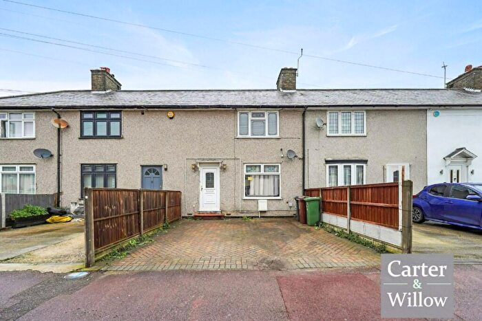 3 Bedroom Terraced House For Sale In Rothwell Road, Dagenham, RM9