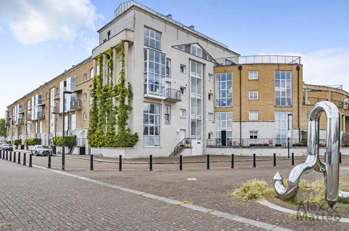 2 Bedroom Flat To Rent In Queen Of Denmark, Canada Water, SE16