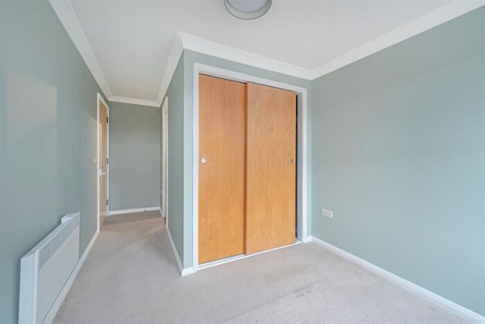 2 Bedroom Flat To Rent In Coombe Lane, London, SW20