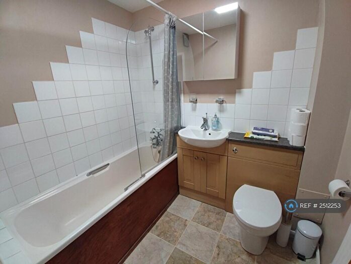 1 Bedroom Flat To Rent In Bream Close, London, N17