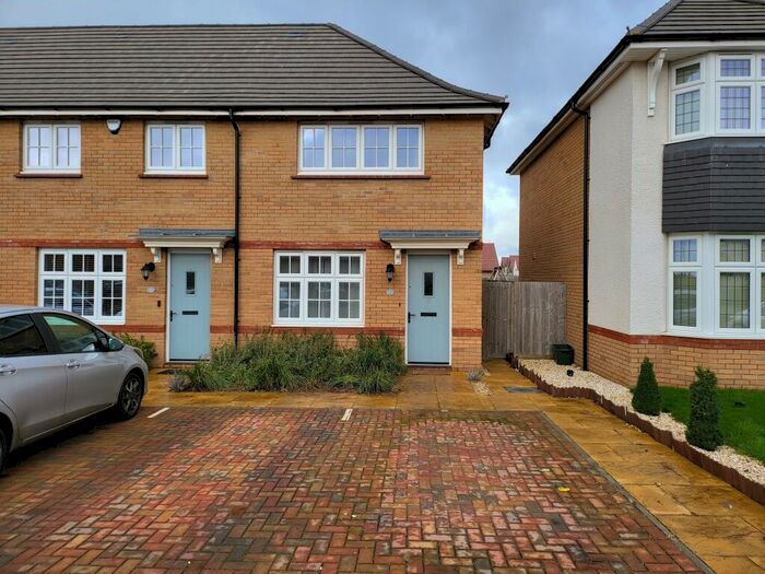 2 Bedroom House To Rent In Honey Pens Crescent, Bristol, BS16