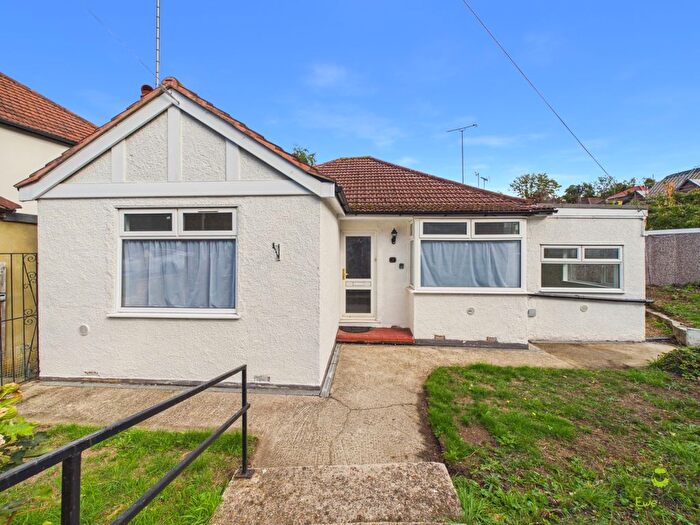 3 Bedroom Detached Bungalow For Sale In Abbey Crescent, Belvedere, Kent, DA17