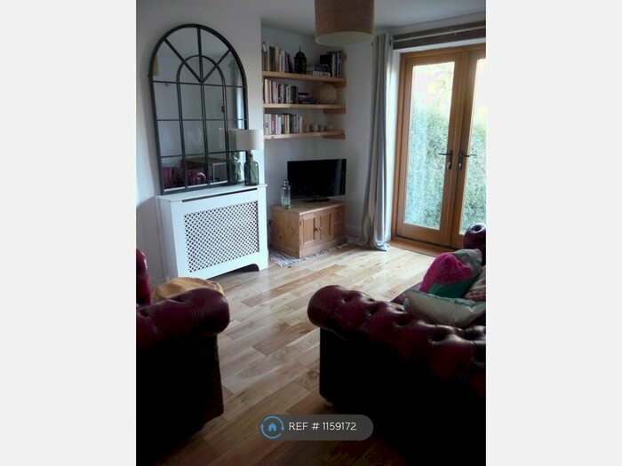 2 Bedroom Bungalow To Rent In Pinnocks Way, Oxford, OX2