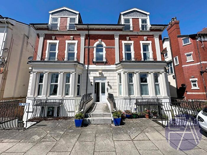 2 Bedroom Apartment For Sale In Knowsley Road, Southport, Merseyside, PR9