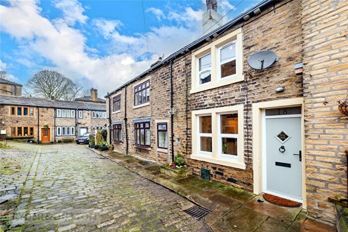 1 Bedroom Terraced House For Sale In Skircoat Green, Halifax, West Yorkshire, HX3