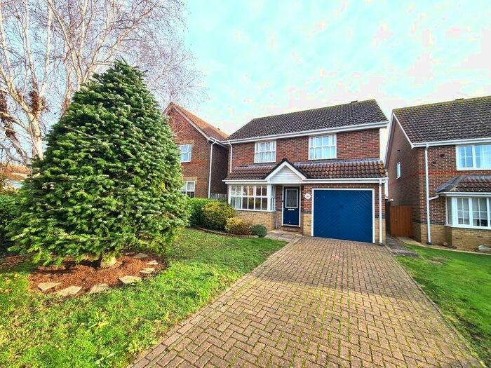 3 Bedroom Detached House To Rent In Richardson Way, Cliffsend, Ramsgate, CT12