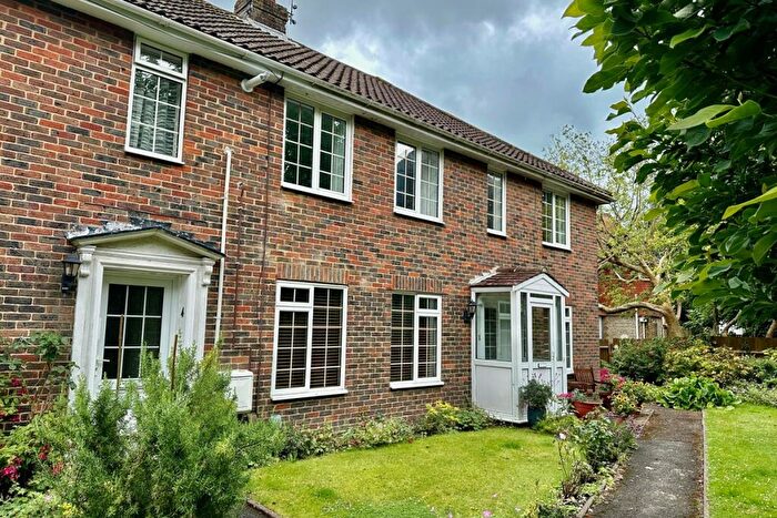 2 Bedroom Flat To Rent In Mill Court, Manor Road, Worthing, BN11