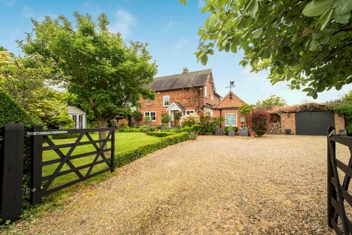 3 Bedroom Detached House For Sale In Main Street, Swine, Hull, HU11