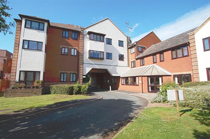 2 Bedroom Property For Sale In Albion Court, Sun Street, Billericay, CM12