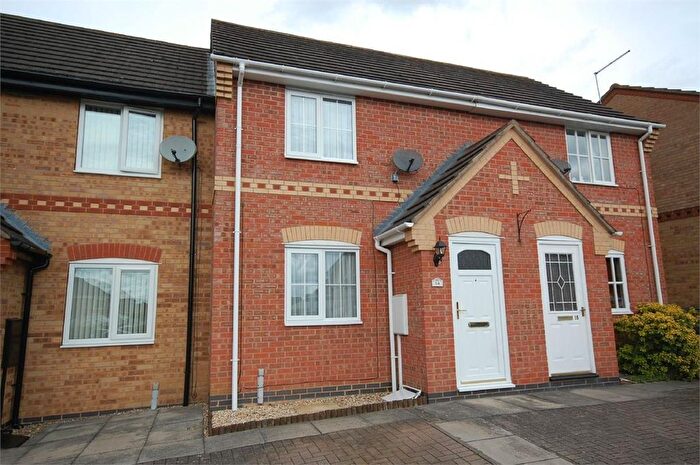2 Bedroom Terraced House To Rent In Applegarth Close, Corby, Northamptonshire, NN18