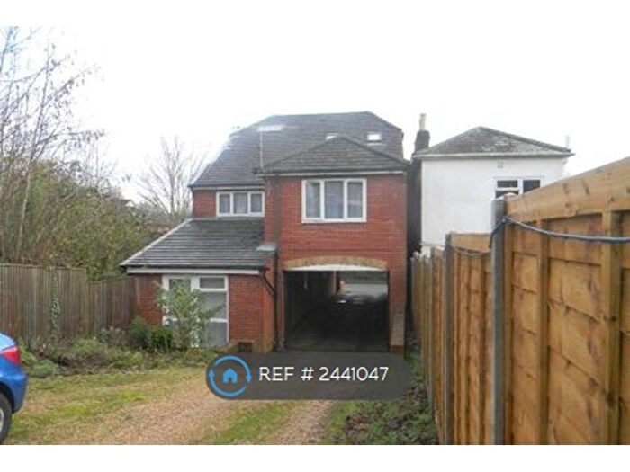 Studio To Rent In Osborne Court, Southampton, SO17