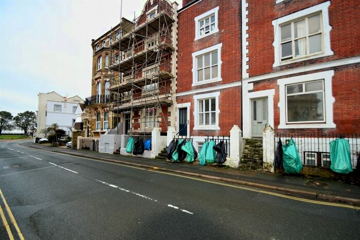 1 Bedroom Flat To Rent In 41 St. Thomas Street, Ryde PO33