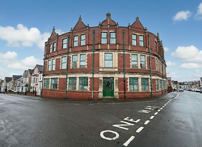 1 Bedroom Apartment For Sale In Ymca Lofts, Woodlands Road, Barry, CF62